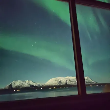Et Flott Hus I Fine Og Rolige Omgivelser! Tromsdalen